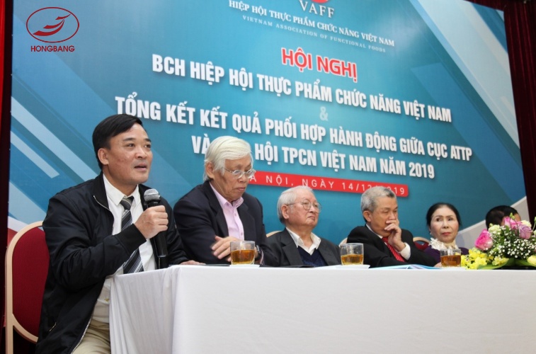 Hồng Bàng nhận bằng khen từ Hiệp hội TPCN Việt Nam năm 2019